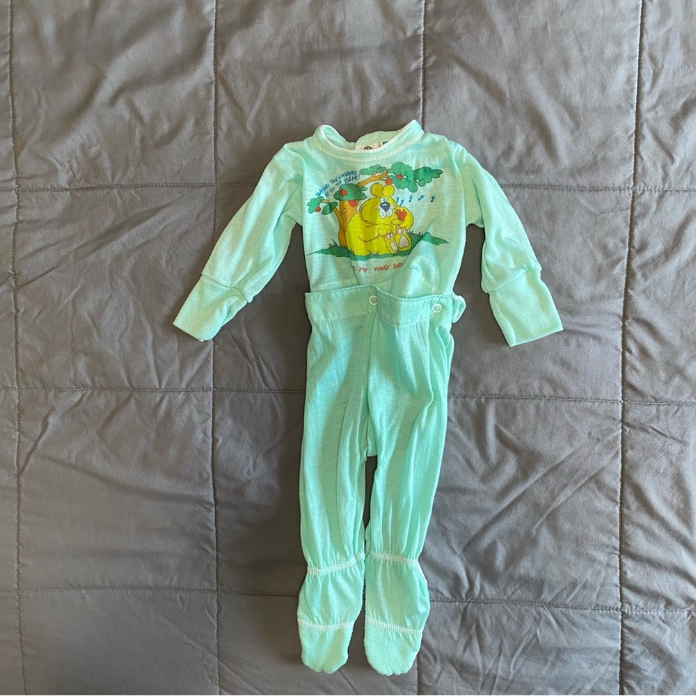 VTG JCPenney Toddletime Size 14.5-18lbs Baby Infant 2 Piece Snap Bear Hearts 90s